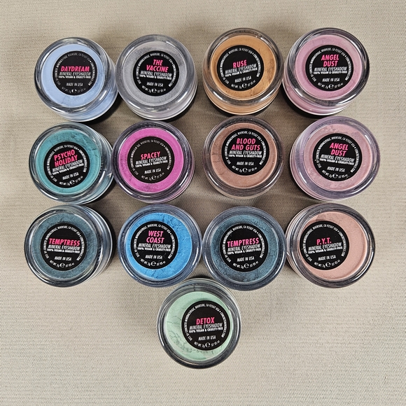 Concrete Mineras Eyeshadow Collection - Bold and Diverse Shades